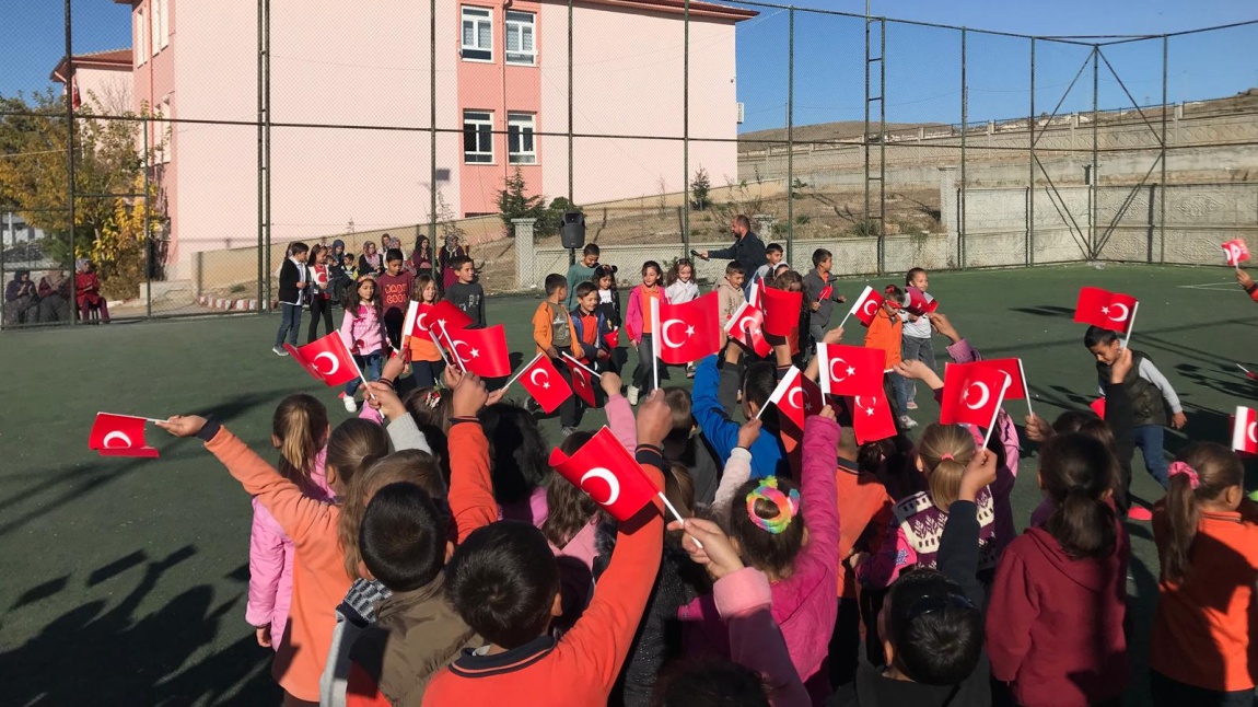 Çalışlar İlkokulu’nda Cumhuriyetimizin 101. Yılı Coşkuyla Kutlandı!